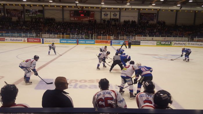 Flyers HIJS Face-Off